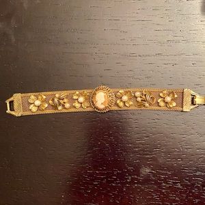 Florenza Cameo Bracelet